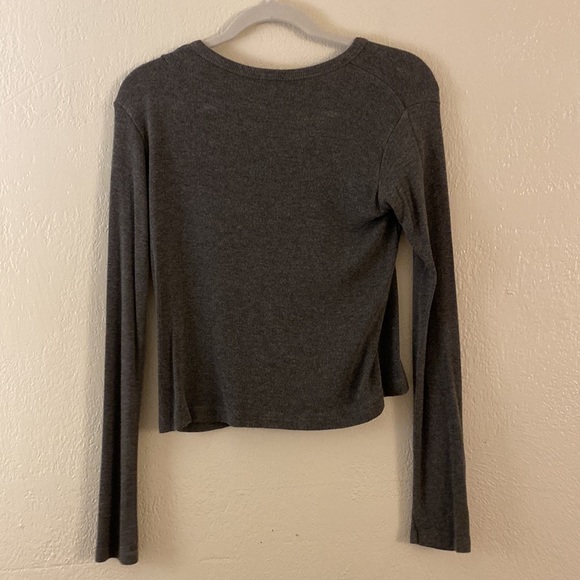 gray long sleeve - Picture 2 of 2